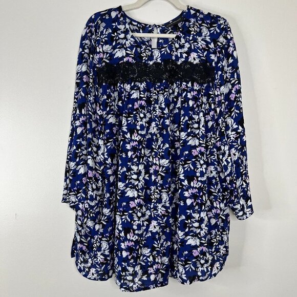 Lane Bryant Plus Size Flowy Loose Floral Blouse with Lace Accent - Picture 1 of 10